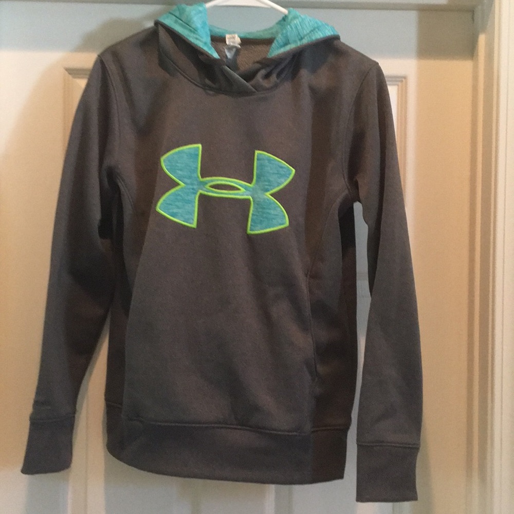 Under Armour Sweatshirt